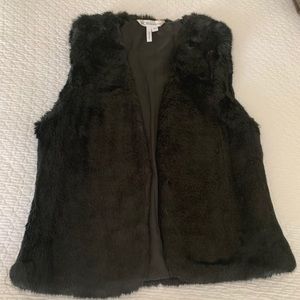 BCBG GENERATION Women’s Faux Fur vest